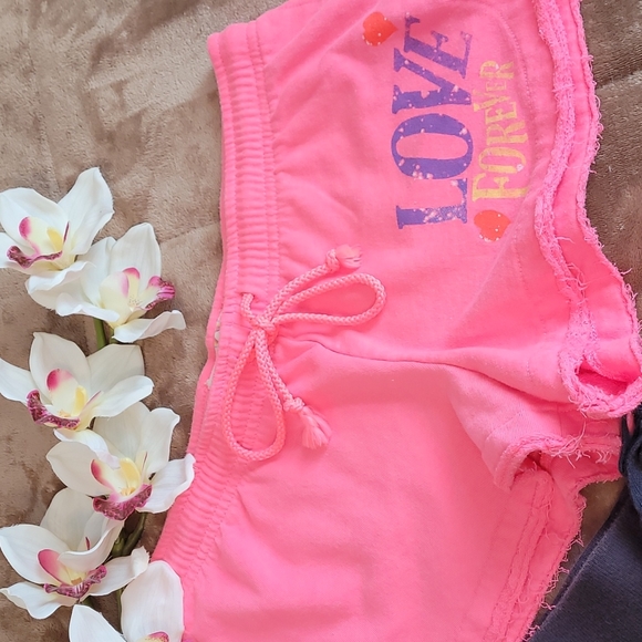 2 Pair OP Lounge Shorts - Picture 2 of 12